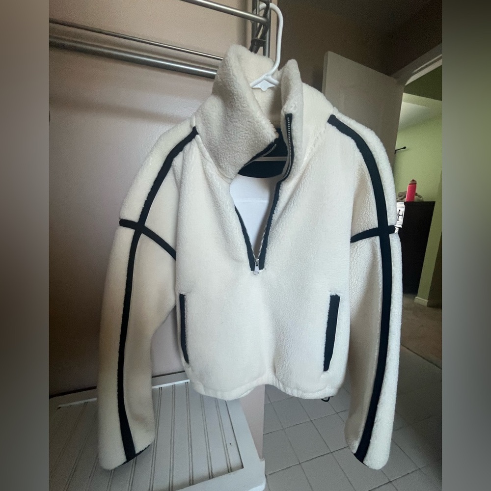 White Sherpa Jacket with Black Accents Abercrombie